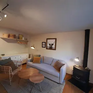 https://estudio-con-terraza-besiberri-4.catalonia-hotels.com